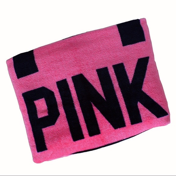 Victoria’s Secret Big Pink Beach Towel New - Picture 4 of 5